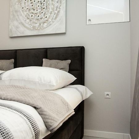 Novel Mini Apartment Варшава Екстериор снимка