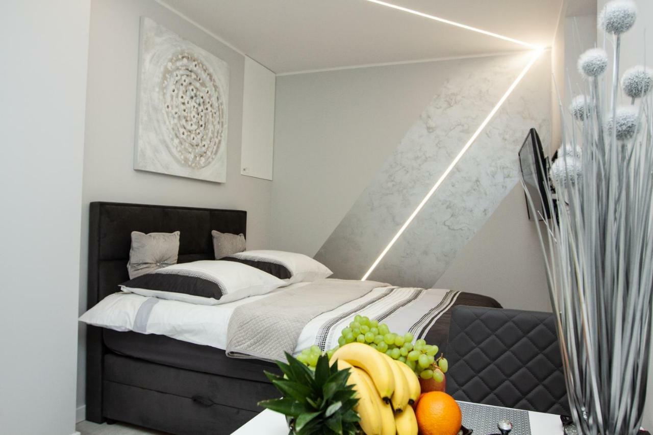 Novel Mini Apartment Варшава Екстериор снимка