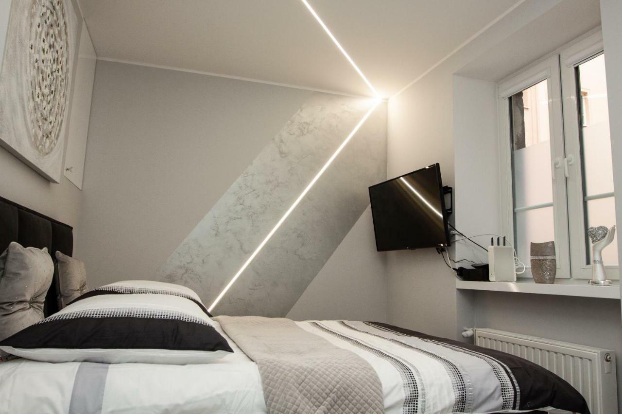 Novel Mini Apartment Варшава Екстериор снимка
