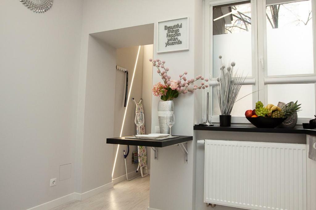 Novel Mini Apartment Варшава Екстериор снимка
